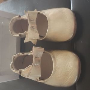 Gold Girls Dressy Robeez